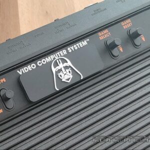 Atari 2600 / 2600+ Cartridge Slot Dust Cover – Darth Vader version – Logo only