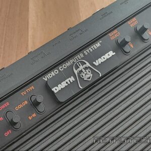Atari 2600 / 2600+ Cartridge Slot Dust Cover – Darth Vader version – Logo+Text